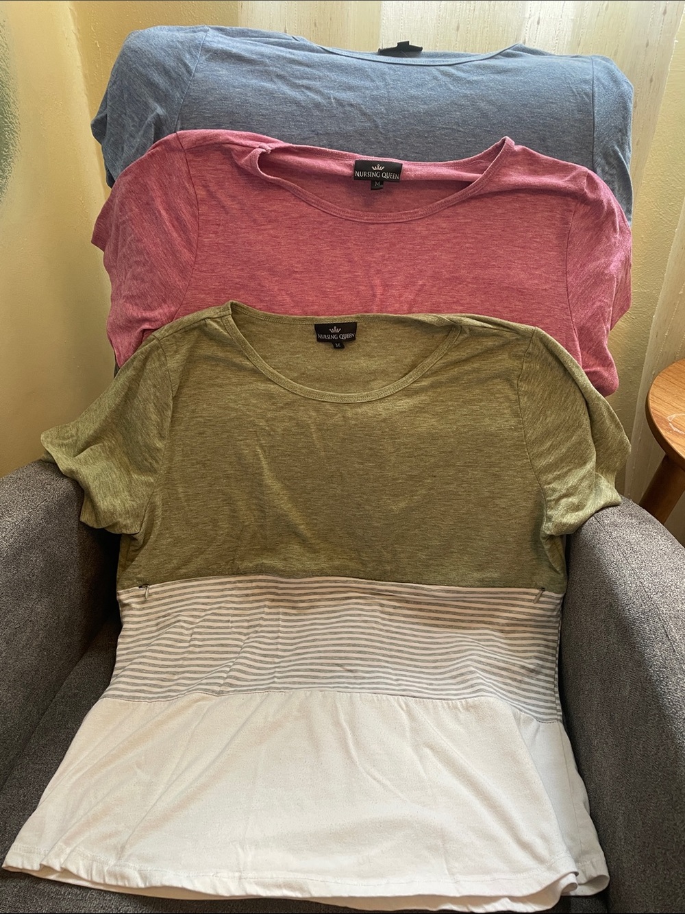 Nursing Queen 3-pack zip-front nursing T-shirts in blue, pink, green